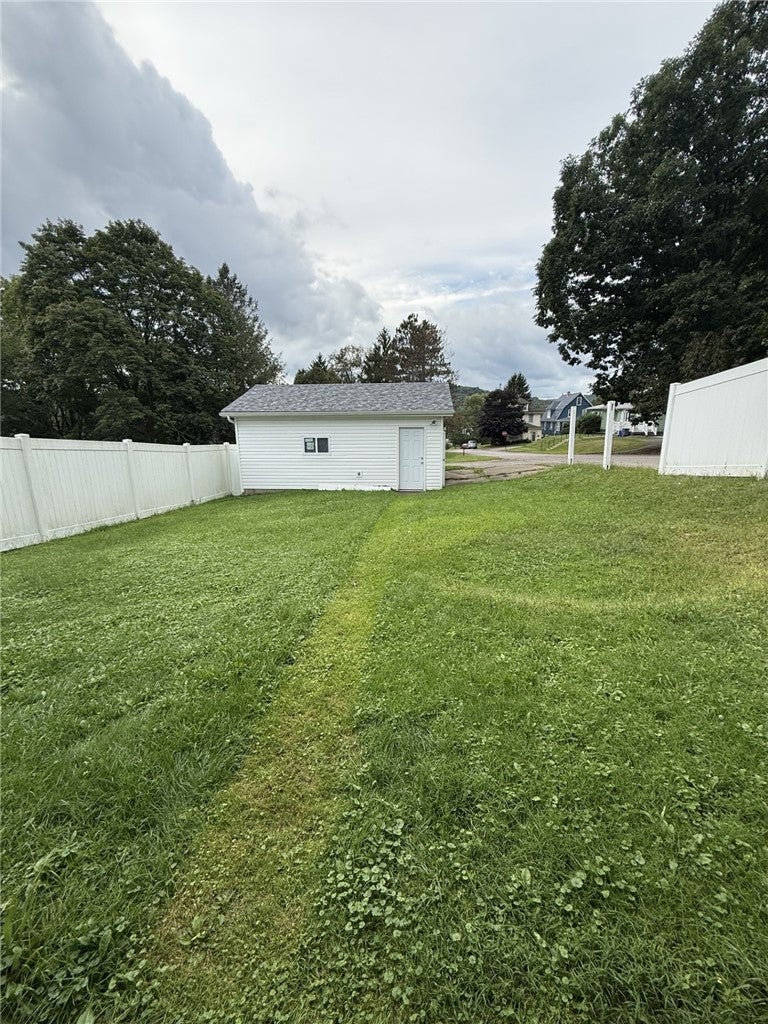 620 Bissell Avenue