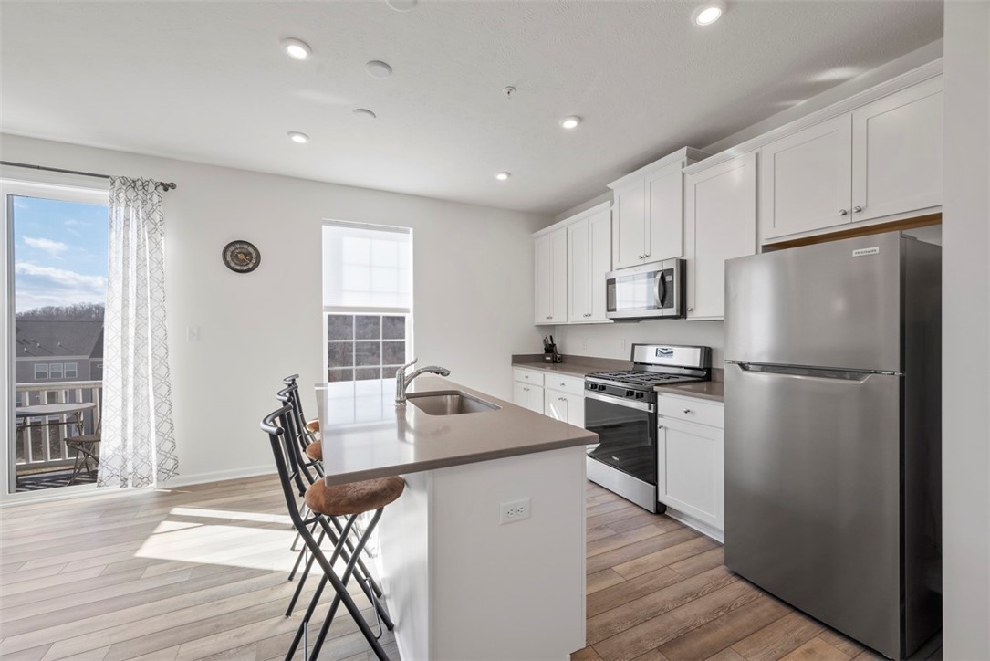 106 Sweetwater Dr