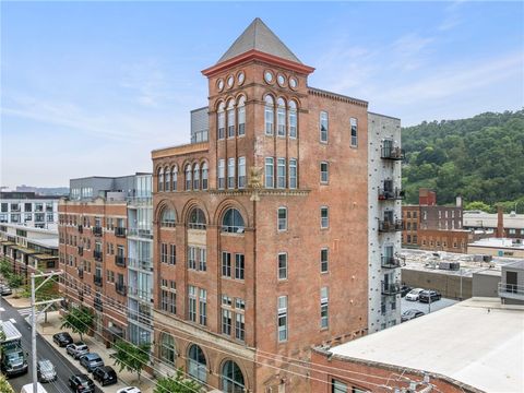 Photo of 2434 Smallman St #416, Pittsburgh, PA 15222 (MLS # 1745240)