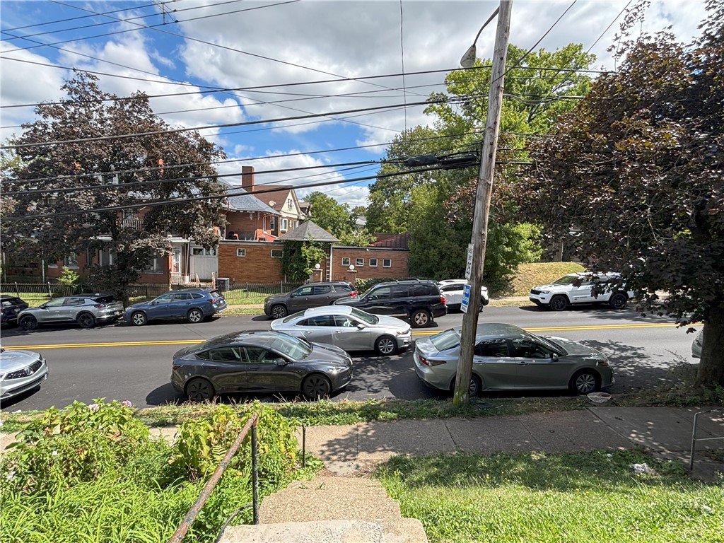 Squirrel Hill, Pennsylvania 15217, United States, 3 Bedrooms Bedrooms, ,1 BathroomBathrooms,Residential,Active,202992