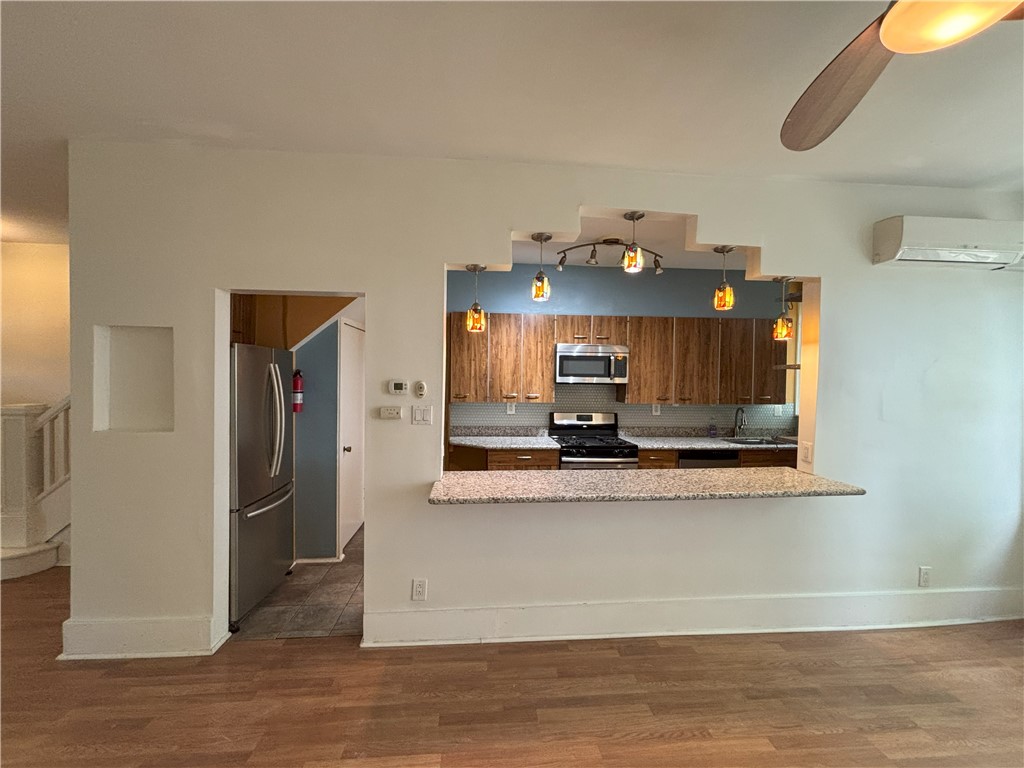 Squirrel Hill, Pennsylvania 15217, United States, 3 Bedrooms Bedrooms, ,1 BathroomBathrooms,Residential,Active,202992