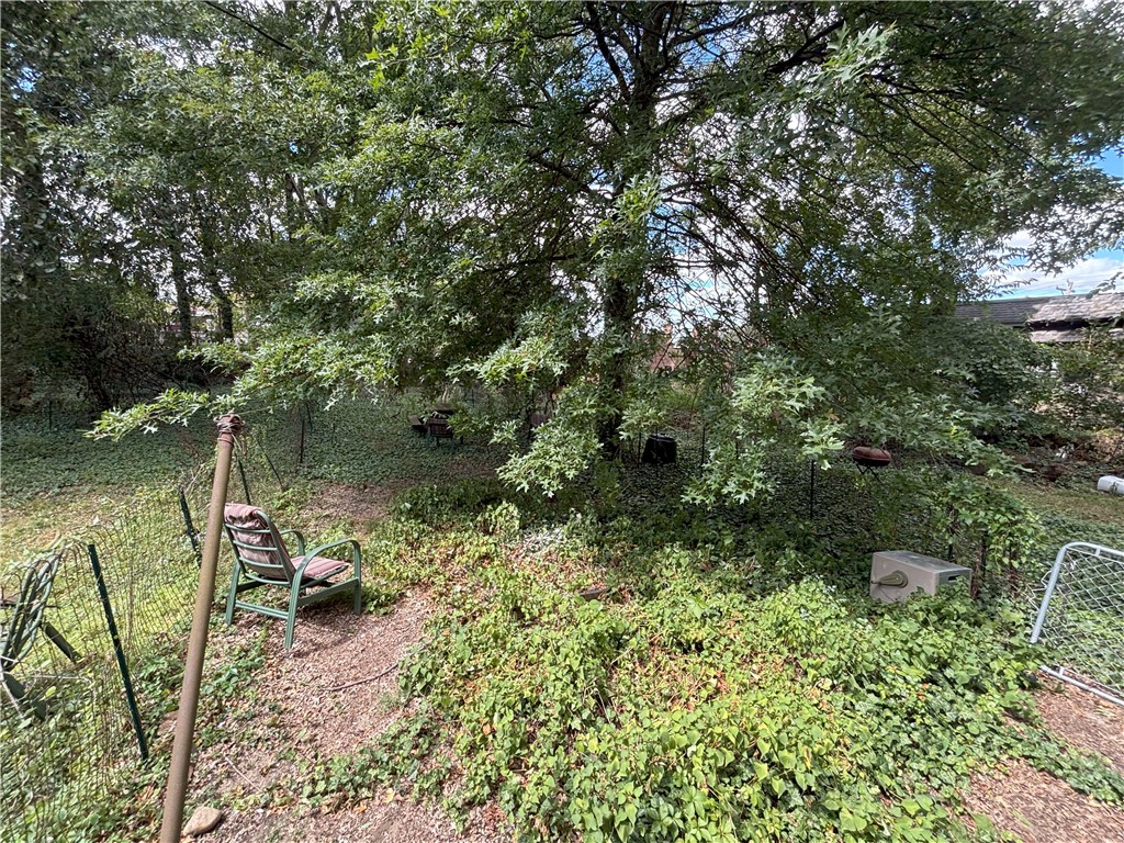 Squirrel Hill, Pennsylvania 15217, United States, 3 Bedrooms Bedrooms, ,1 BathroomBathrooms,Residential,Active,202992