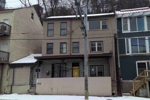 Photo of 912 Arlington Ave, Pittsburgh, PA 15203 (MLS # 1748465)