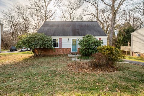 201 Kenney Dr Sewickley PA 15143