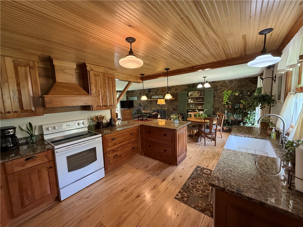 Conemaugh/Young Twps - Ind, Pennsylvania 15725, United States, 2 Bedrooms Bedrooms, ,2 BathroomsBathrooms,Residential,Active,220130