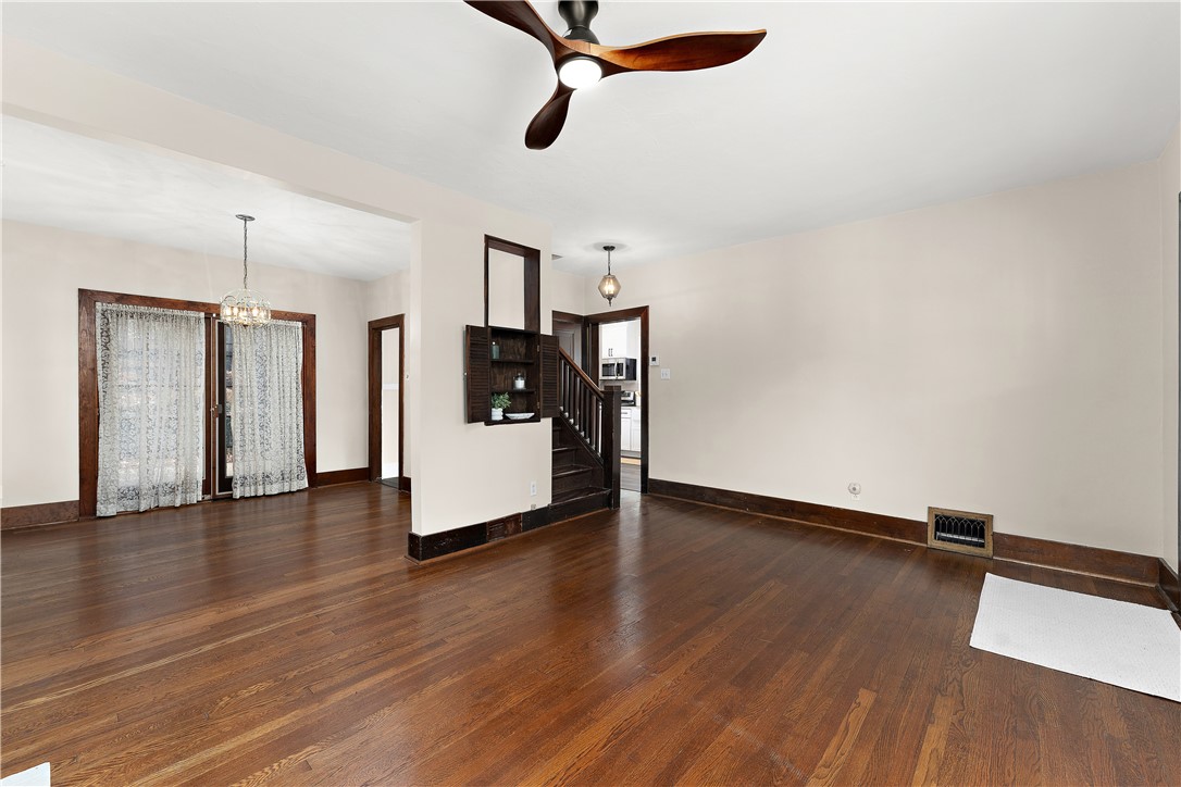 Edgeworth, Pennsylvania 15143, United States, 3 Bedrooms Bedrooms, ,2 BathroomsBathrooms,Residential,Contingent,253800