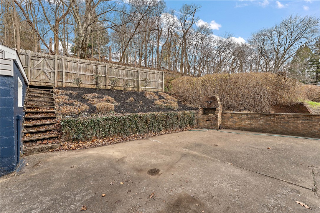 Edgeworth, Pennsylvania 15143, United States, 3 Bedrooms Bedrooms, ,2 BathroomsBathrooms,Residential,Contingent,253800