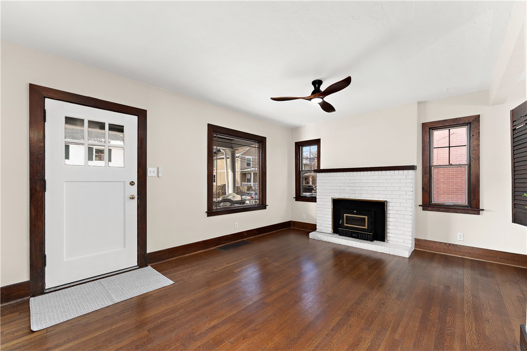 Edgeworth, Pennsylvania 15143, United States, 3 Bedrooms Bedrooms, ,2 BathroomsBathrooms,Residential,Contingent,253800