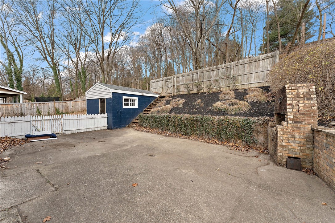 Edgeworth, Pennsylvania 15143, United States, 3 Bedrooms Bedrooms, ,2 BathroomsBathrooms,Residential,Contingent,253800