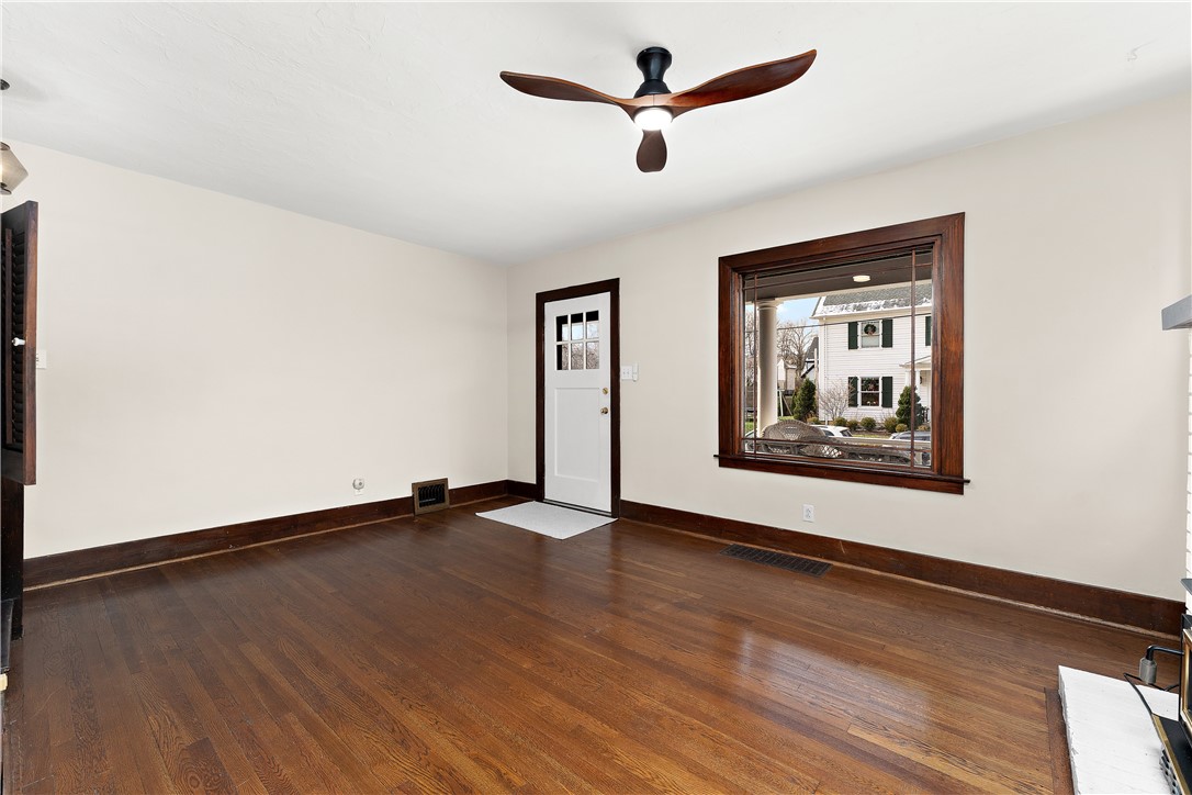 Edgeworth, Pennsylvania 15143, United States, 3 Bedrooms Bedrooms, ,2 BathroomsBathrooms,Residential,Contingent,253800