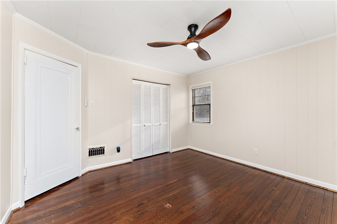 Edgeworth, Pennsylvania 15143, United States, 3 Bedrooms Bedrooms, ,2 BathroomsBathrooms,Residential,Contingent,253800