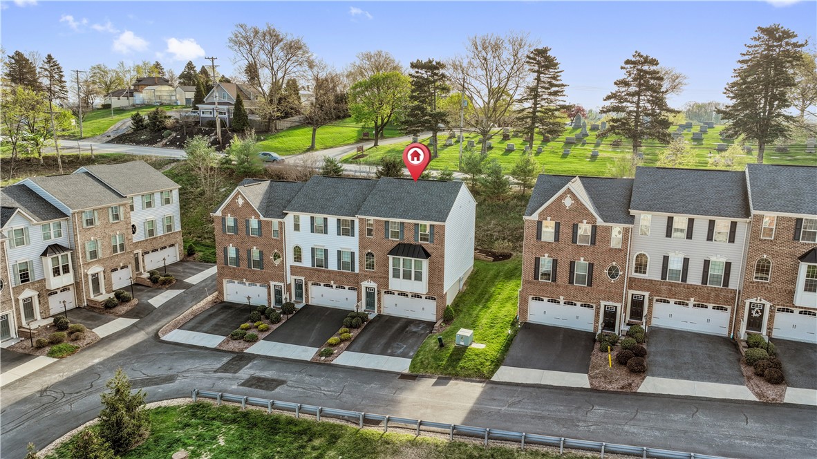 Ross Twp, Pennsylvania 15237, United States, 3 Bedrooms Bedrooms, ,3 BathroomsBathrooms,Residential,Active,119112