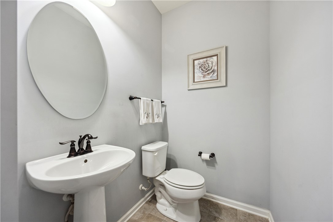 Ross Twp, Pennsylvania 15237, United States, 3 Bedrooms Bedrooms, ,3 BathroomsBathrooms,Residential,Active,119112