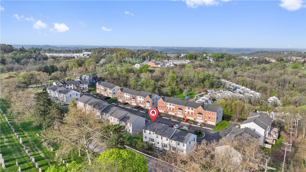 Ross Twp, Pennsylvania 15237, United States, 3 Bedrooms Bedrooms, ,3 BathroomsBathrooms,Residential,Active,119112