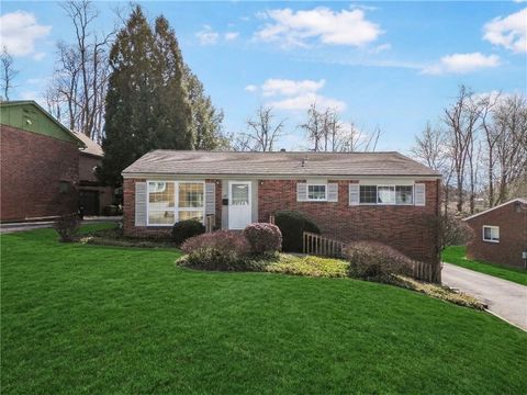 Photo of 117 Nassau Dr, Pittsburgh, PA 15239 (MLS # 1743441)