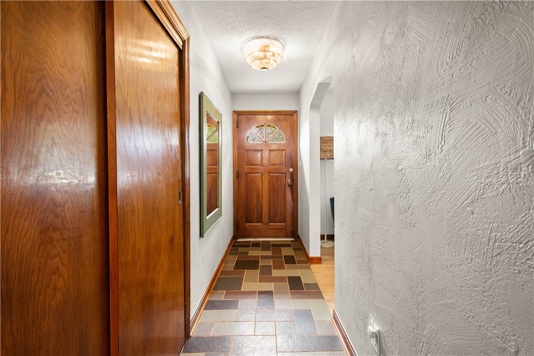 347 Carlton Rd