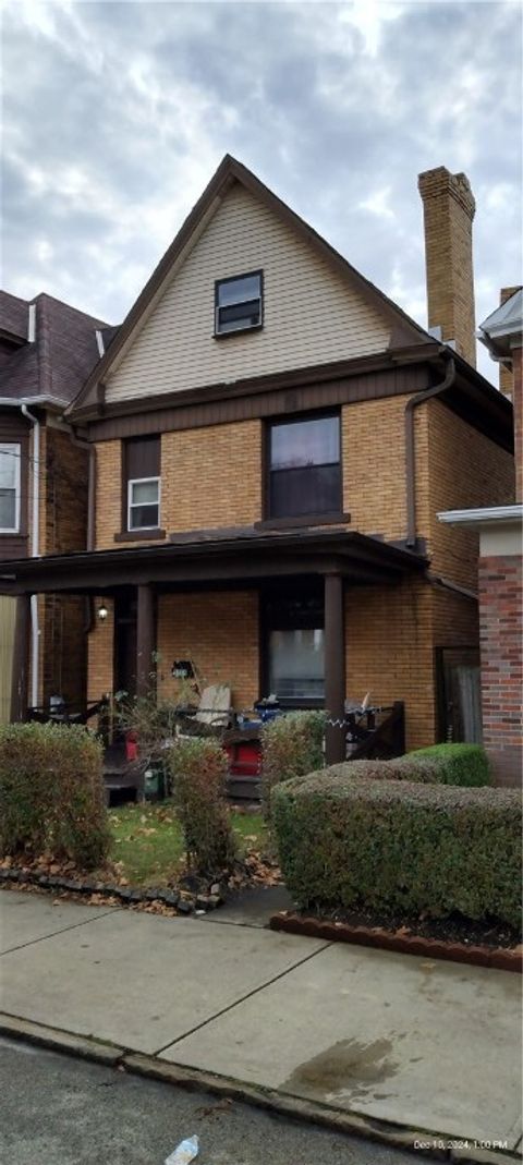 Photo of 2324 Woodstock Ave, Pittsburgh, PA 15218 (MLS # 1736017)