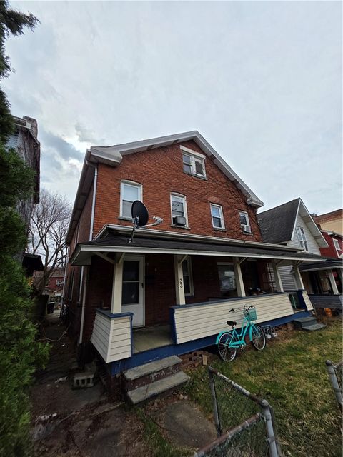 Photo of 33 Wood St, Natrona Heights, PA 15065 (MLS # 1746394)