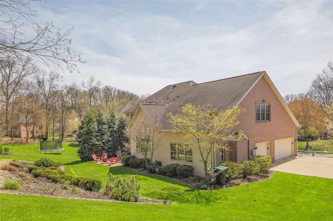 138 Oakview Dr