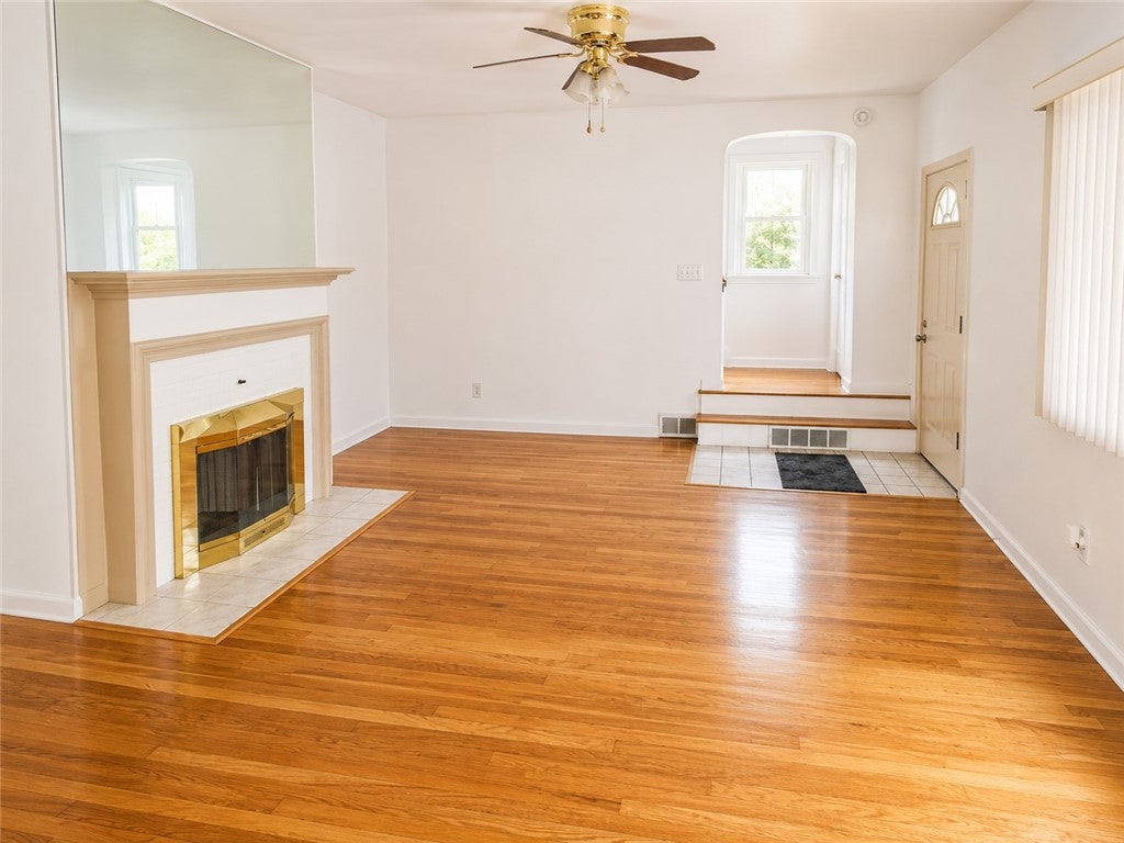 180 Freeport Rd