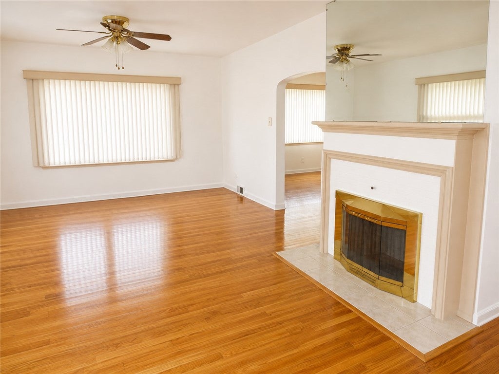 180 Freeport Rd