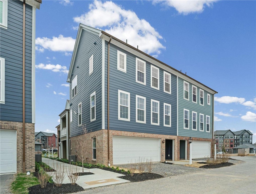 225 Oliver Way