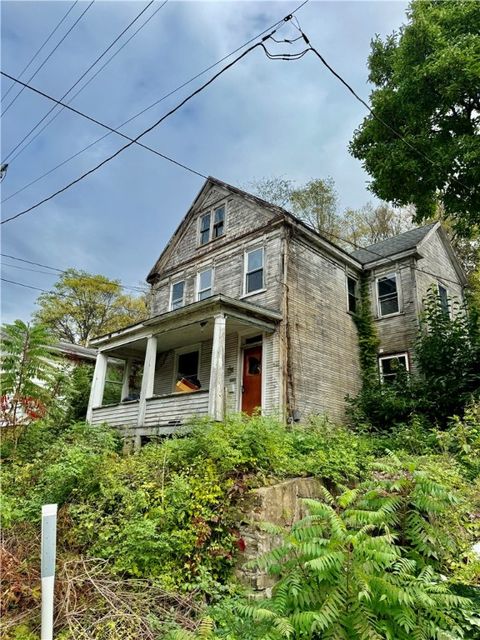 Photo of 1594 Johnston Ave, Kittanning, PA 16201 (MLS # 1726286)