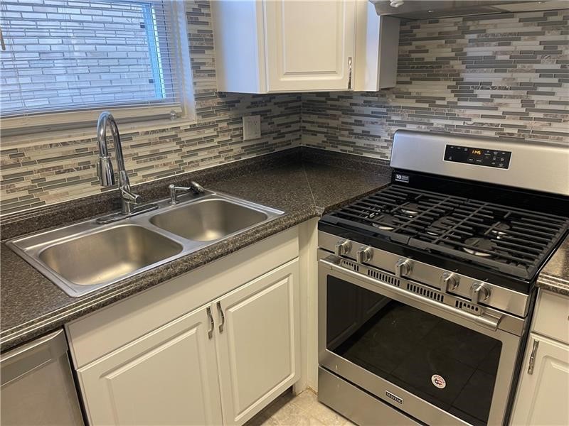 Beechview, Pennsylvania 15216, United States, 2 Bedrooms Bedrooms, ,1 BathroomBathrooms,Residential,Active,156035