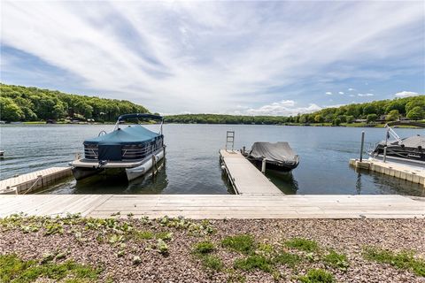 Single Family Residence in Indian Lake Boro PA 285 South Shore Trail Trl 40.jpg