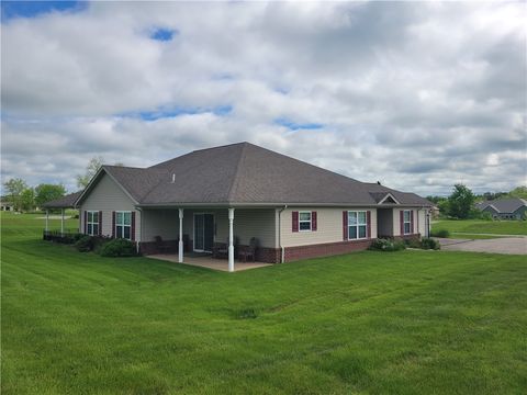 422 Stewart Ln Liberty Twp PA 16127