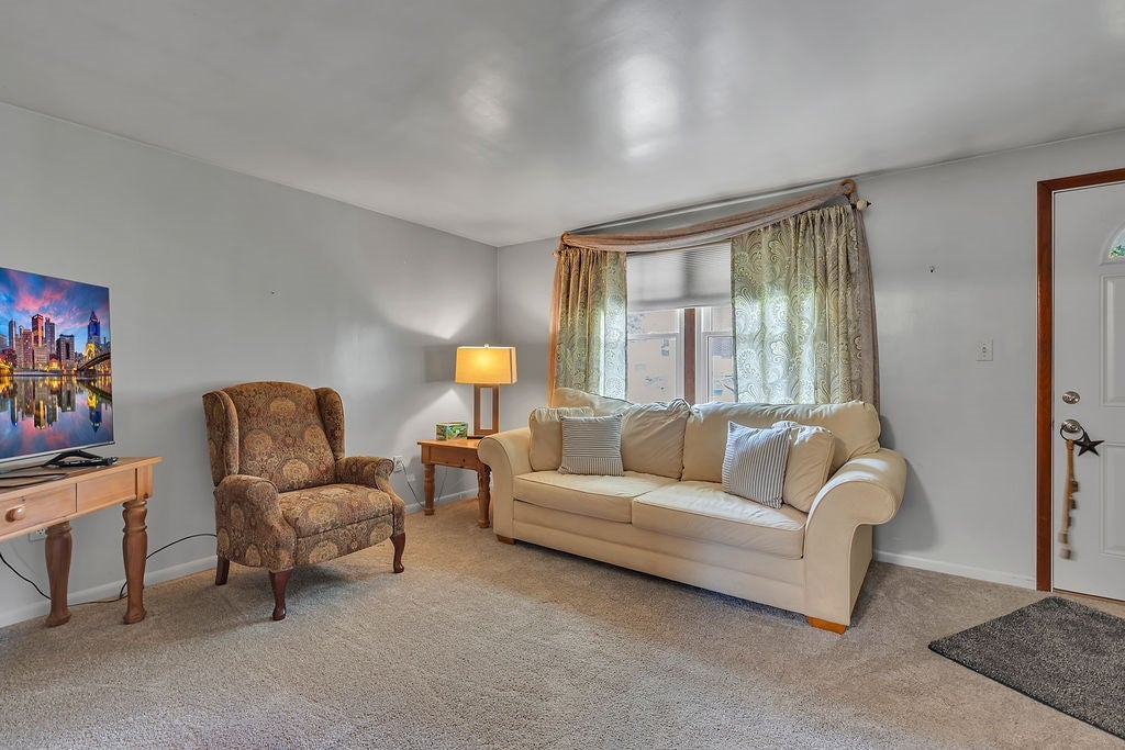 101 Cedarcrest Ave