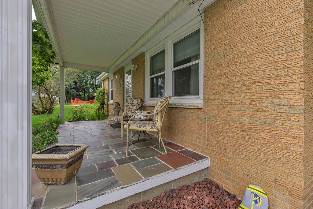 101 Cedarcrest Ave