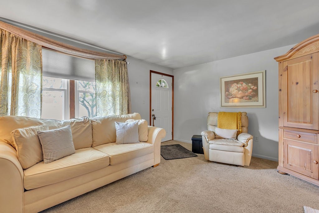 101 Cedarcrest Ave