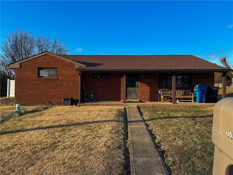 1104 Cherry St Latrobe PA 15650