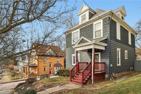 Photo of 440 E Pearl St, Butler, PA 16001 (MLS # 1735222)
