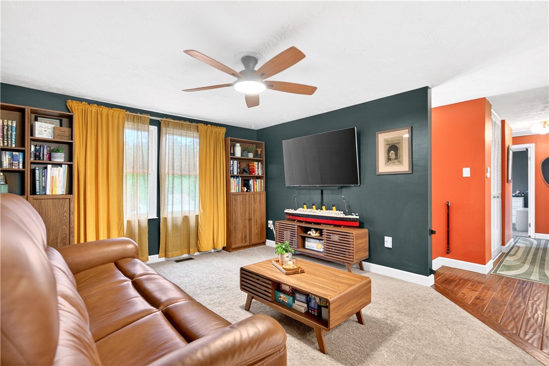 215 Princeton Dr