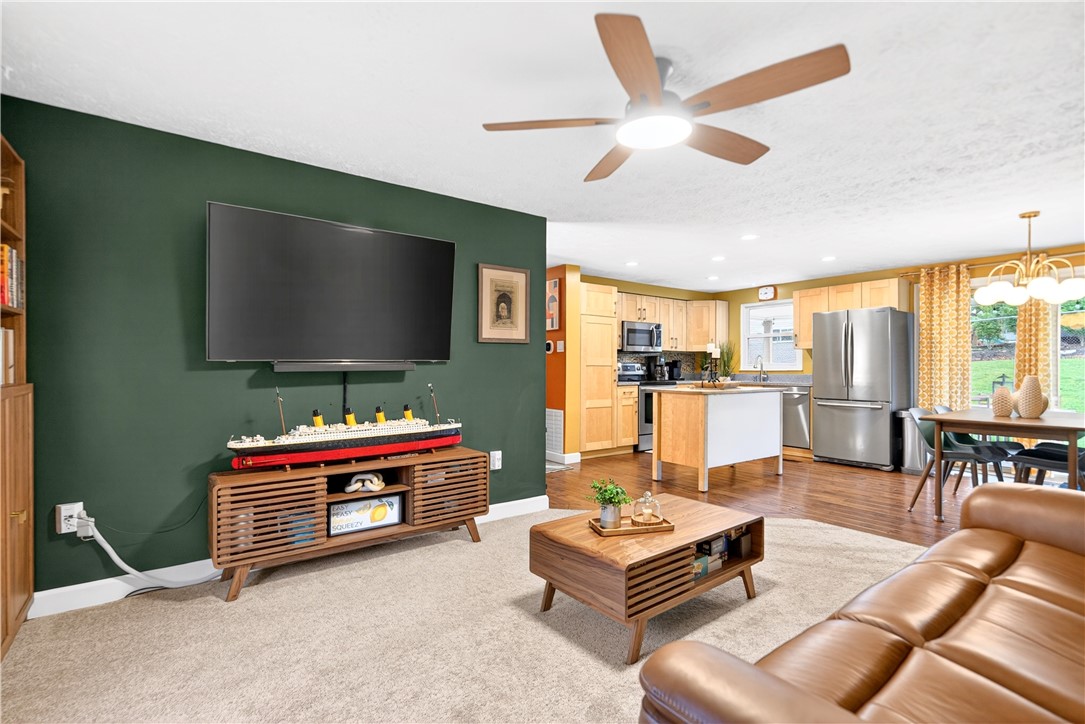 215 Princeton Dr
