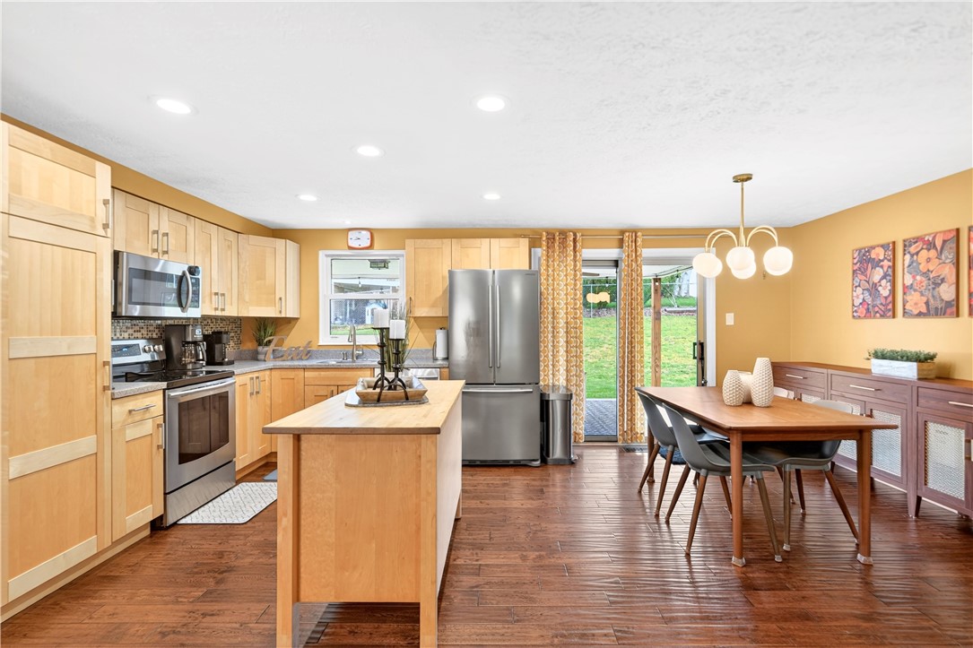 215 Princeton Dr