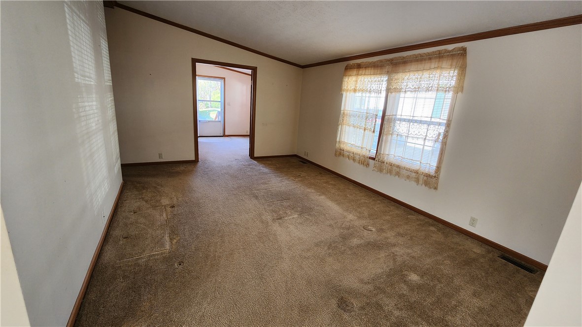 Finleyville, Pennsylvania 15332, United States, 3 Bedrooms Bedrooms, ,2 BathroomsBathrooms,Residential,Active,238977