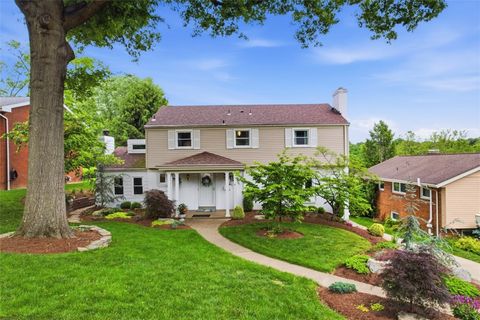 Photo of 1145 Sunrise Dr, Pittsburgh, PA 15243 (MLS # 1758560)