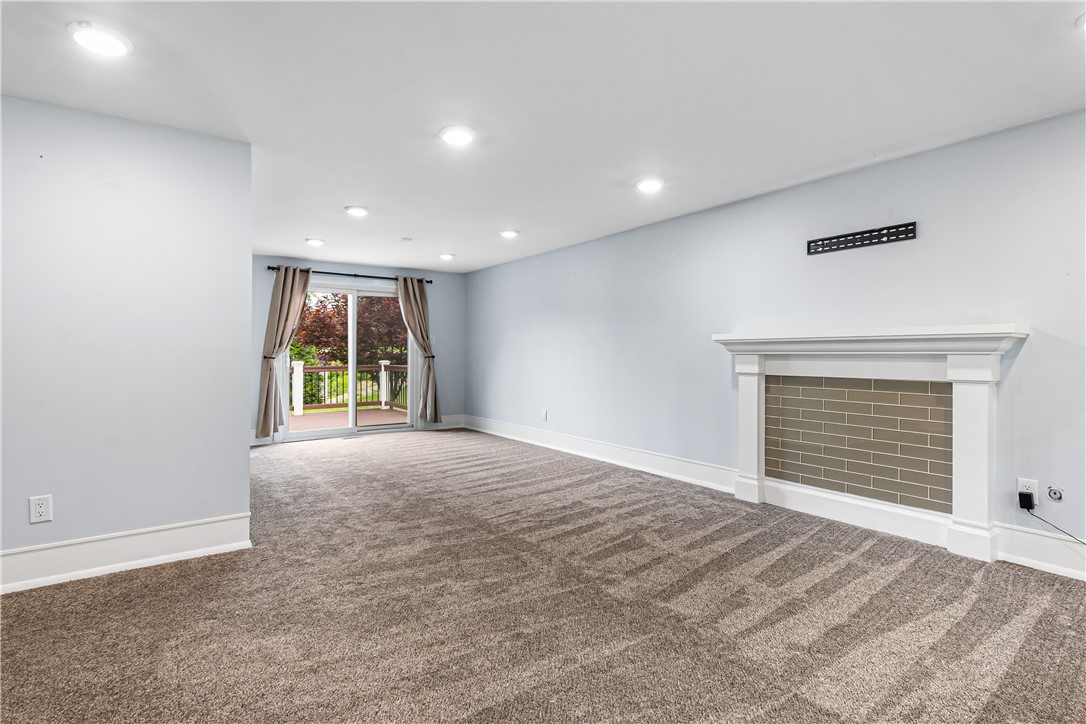 Pittsburgh, Pennsylvania 15243, United States, 3 Bedrooms Bedrooms, ,3 BathroomsBathrooms,Residential,Contingent,153628