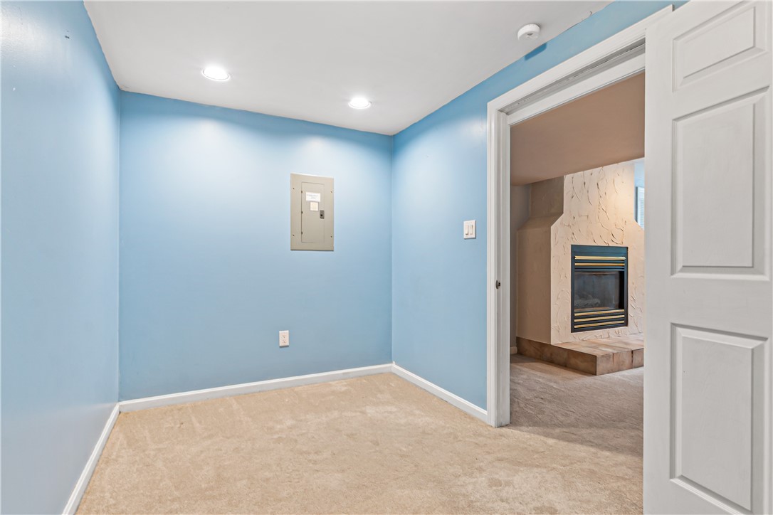 Pittsburgh, Pennsylvania 15243, United States, 3 Bedrooms Bedrooms, ,3 BathroomsBathrooms,Residential,Contingent,153628