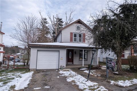 Photo of 115 Freeport St, Delmont, PA 15626 (MLS # 1735197)