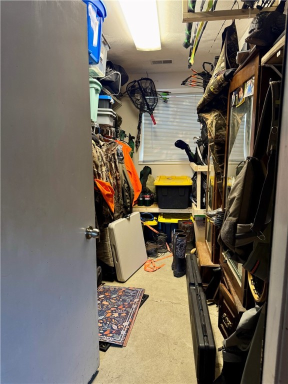 Twp Of But SW, Pennsylvania 16001, United States, 4 Bedrooms Bedrooms, ,3 BathroomsBathrooms,Residential,Contingent,26839