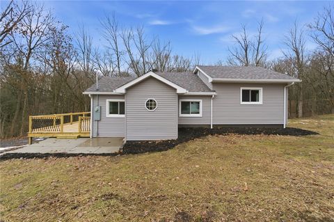 Photo of 2421 Graceland Rd, New Castle, PA 16105 (MLS # 1740701)