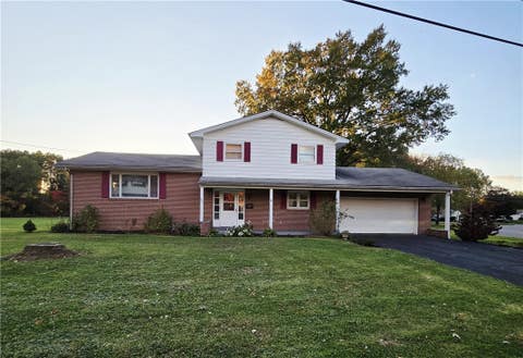 Homes For Sale - 245 Todd Ave Ave<br/> Hermitage, PA 16148