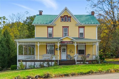 156 Rockdale Rd Black Twp PA 15557