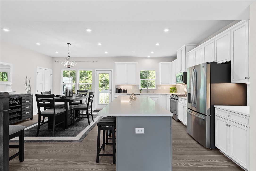 South Park, Pennsylvania 15129, United States, 3 Bedrooms Bedrooms, ,3 BathroomsBathrooms,Residential,Active,194961