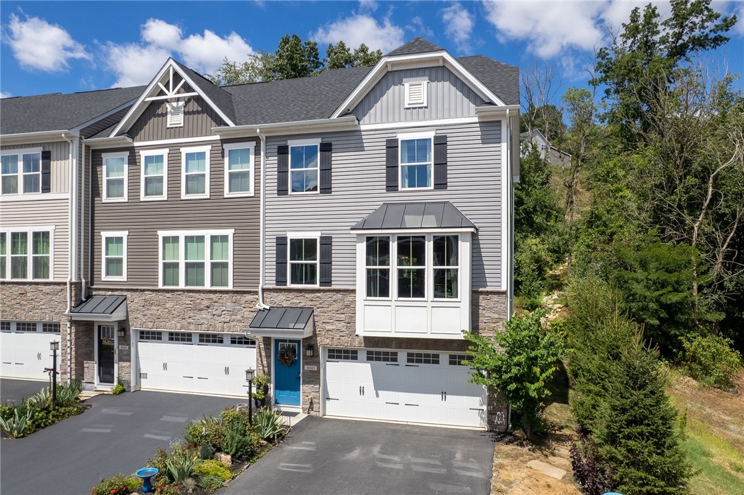 South Park, Pennsylvania 15129, United States, 3 Bedrooms Bedrooms, ,3 BathroomsBathrooms,Residential,Active,194961