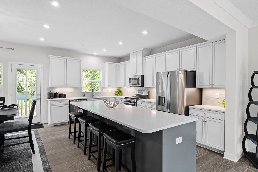 South Park, Pennsylvania 15129, United States, 3 Bedrooms Bedrooms, ,3 BathroomsBathrooms,Residential,Active,194961